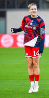 19.10.2026, München, Bayern, Deutschland. Google Pixel Frauen-Bundesliga: FC Bayern Frauen gegen VfB Stuttgart Frauen. Spielort: FC Bayern Campus-Stadion. Alara Şehitler (FC Bayern Frauen) fröhlich, gut gelaunt, lachend