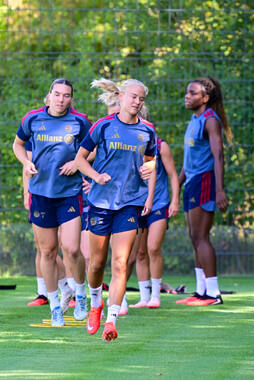 19.08.2026, München, Deutschland. Google Pixel Frauen-Bundesliga: Die FC Bayern Frauen absolvieren auf dem FC Bayern Campus eine Trainingseinheit vor dem Bundesliga-Saisonauftakt gegen den 1. FC Union Berlin. Pernille Harder (FC Bayern Frauen)