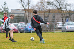 Bad Wörishofen, Deutschland – Vorbereitungstraining für das Schulderby 2026 zwischen der Wirtschaftsschule Bad Wörishofen und dem Josef-Bernhard-Gymnasium Türkheim auf dem Gelände der Wirtschaftsschule in Bad Wörishofen. Das Spiel ist für Mai 2026 geplant.