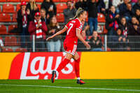 22.09.2026, Unterhaching, Deutschland. UEFA Women's Champions League, 1. Spieltag der Ligaphase: FC Bayern München Frauen gegen Manchester City. UWCL-Auftakt der FC Bayern Frauen und erstes UWCL-Pflichtspiel im neuen Zuhause Sportpark Unterhaching. Giulia Gwinn (FC Bayern Frauen) jubelt.