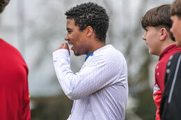 Bad Wörishofen, Deutschland – Vorbereitungstraining für das Schulderby 2026 zwischen der Wirtschaftsschule Bad Wörishofen und dem Josef-Bernhard-Gymnasium Türkheim auf dem Gelände der Wirtschaftsschule in Bad Wörishofen. Das Spiel ist für Mai 2026 geplant.