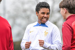Bad Wörishofen, Deutschland – Vorbereitungstraining für das Schulderby 2026 zwischen der Wirtschaftsschule Bad Wörishofen und dem Josef-Bernhard-Gymnasium Türkheim auf dem Gelände der Wirtschaftsschule in Bad Wörishofen. Das Spiel ist für Mai 2026 geplant.
