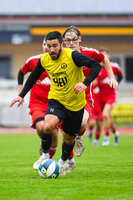 17.10.2026, Mindelheim, Bayern, Deutschland. Kreisliga Allgäu Nord: TSV Mindelheim gegen SV Oberegg. Spielort: Julius-Strohmayer-Stadion. Riccardo Schulz (TSV Mindelheim) Riccardo Schulz (TSV Mindelheim) am Ball, mit dem Ball, in einer Spielszene