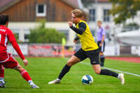 17.10.2026, Mindelheim, Bayern, Deutschland. Kreisliga Allgäu Nord: TSV Mindelheim gegen SV Oberegg. Spielort: Julius-Strohmayer-Stadion. Marc Mörstedt (TSV Mindelheim) am Ball, mit dem Ball, in einer Spielszene