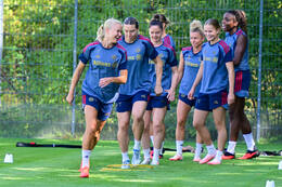 19.08.2026, München, Deutschland. Google Pixel Frauen-Bundesliga: Die FC Bayern Frauen absolvieren auf dem FC Bayern Campus eine Trainingseinheit vor dem Bundesliga-Saisonauftakt gegen den 1. FC Union Berlin. Pernille Harder (FC Bayern Frauen)