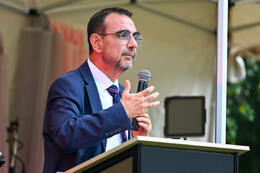 01.08.2026 – Bad Wörishofen, Deutschland: Das Roséweinfest im Hotel Sonnengarten findet zum zweiten Mal statt. Klaus Holetschek (CSU-Politiker, MdL)