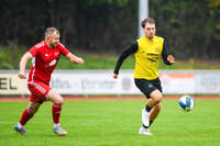 17.10.2026, Mindelheim, Bayern, Deutschland. Kreisliga Allgäu Nord: TSV Mindelheim gegen SV Oberegg. Spielort: Julius-Strohmayer-Stadion. David Kienle (TSV Mindelheim) am Ball, mit dem Ball, in einer Spielszene