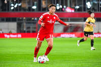 19.10.2026, München, Bayern, Deutschland. Google Pixel Frauen-Bundesliga: FC Bayern Frauen gegen VfB Stuttgart Frauen. Spielort: FC Bayern Campus-Stadion. Momoko Tanikawa (FC Bayern Frauen) nachdenklich, ernst, fokussiert
