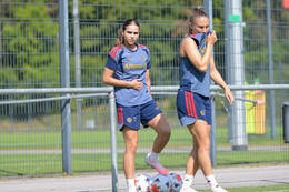 05.08.2026, München, Deutschland. Google Pixel Frauen-Bundesliga: Die FC Bayern Frauen absolvieren auf dem FC Bayern Campus eine Trainingseinheit zur Vorbereitung auf das Testspiel gegen Paris FC. Kassandra Potsi (FC Bayern Frauen)
