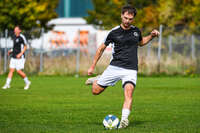 03.10.2026, Mindelheim, Deutschland. Kreisliga Allgäu Nord: TSV Mindelheim gegen (SG) Sontheim/Westerheim. Spielort: Julius-Strohmayer Stadion. David Kienle (TSV Mindelheim) beim Schuss, beim Abschluss, bei der Schussabgabe