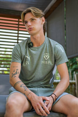 02.07.2026, Bad Wörishofen, Deutschland. Der FC Vaduz absolviert am vierten und vorletzten Tag seines Sommertrainingslagers Medientermine im Parkhotel Bad Wörishofen. Spieler, Trainer und insbesondere die Neuzugänge stehen für Interviews und Gespräche im Rahmen der Vorbereitung auf die Saison 2026/2027 der Swiss Football League (SFL) zur Verfügung. Lado Akhalaia (FC Vaduz)