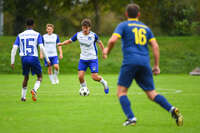 11.10.2026, Bad Wörishofen, Bayern, Deutschland. A-Klasse Allgäu 2: FC Bad Wörishofen II gegen TSV 1913 Ettringen. Spielort: Stadion Unteres Hart. 12. Spieltag der A-Klasse Allgäu 2, Saison 2026/2027. Dominic Schüll (FC Bad Wörishofen) am Ball, mit dem Ball, in einer Spielszene
