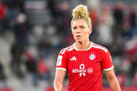 19.10.2026, München, Bayern, Deutschland. Google Pixel Frauen-Bundesliga: FC Bayern Frauen gegen VfB Stuttgart Frauen. Spielort: FC Bayern Campus-Stadion. Linda Dallmann (FC Bayern Frauen) nachdenklich, ernst, fokussiert