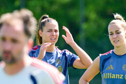 19.08.2026, München, Deutschland. Google Pixel Frauen-Bundesliga: Die FC Bayern Frauen absolvieren auf dem FC Bayern Campus eine Trainingseinheit vor dem Bundesliga-Saisonauftakt gegen den 1. FC Union Berlin. Lena Oberdorf (FC Bayern Frauen)