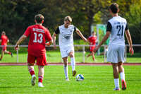03.10.2026, Mindelheim, Deutschland. Kreisliga Allgäu Nord: TSV Mindelheim gegen (SG) Sontheim/Westerheim. Spielort: Julius-Strohmayer Stadion. Marc Mörstedt (TSV Mindelheim) beim Pass, beim Zuspiel, bei der Ballabgabe