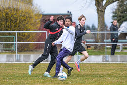 Bad Wörishofen, Deutschland – Vorbereitungstraining für das Schulderby 2026 zwischen der Wirtschaftsschule Bad Wörishofen und dem Josef-Bernhard-Gymnasium Türkheim auf dem Gelände der Wirtschaftsschule in Bad Wörishofen. Das Spiel ist für Mai 2026 geplant.