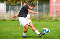 03.10.2026, Mindelheim, Deutschland. Kreisliga Allgäu Nord: TSV Mindelheim gegen (SG) Sontheim/Westerheim. Spielort: Julius-Strohmayer Stadion. Sebastian Müller (TSV Mindelheim) beim Schuss, beim Abschluss, bei der Schussabgabe