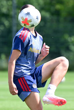 19.08.2026, München, Deutschland. Google Pixel Frauen-Bundesliga: Die FC Bayern Frauen absolvieren auf dem FC Bayern Campus eine Trainingseinheit vor dem Bundesliga-Saisonauftakt gegen den 1. FC Union Berlin. Kassandra Potsi (FC Bayern Frauen)