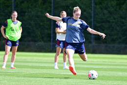 19.08.2026, München, Deutschland. Google Pixel Frauen-Bundesliga: Die FC Bayern Frauen absolvieren auf dem FC Bayern Campus eine Trainingseinheit vor dem Bundesliga-Saisonauftakt gegen den 1. FC Union Berlin. Alara Sehitler (FC Bayern Frauen)