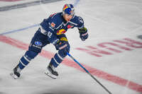 09.10.2026, München, Deutschland. PENNY DEL, Deutsche Eishockey Liga, Saison 2026/27, 7. Spieltag: EHC Red Bull München gegen ERC Ingolstadt im SAP Garden in München. Yasin Ehliz (EHC Red Bull München) beim Schlittschuhlaufen, in Bewegung auf dem Eis