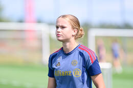 19.08.2026, München, Deutschland. Google Pixel Frauen-Bundesliga: Die FC Bayern Frauen absolvieren auf dem FC Bayern Campus eine Trainingseinheit vor dem Bundesliga-Saisonauftakt gegen den 1. FC Union Berlin. Sophie Proost (FC Bayern Frauen)