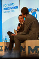 Podiumsdiskussion zur Bürgermeisterwahl in Bad Wörishofen im Kursaal. Die Bürgermeisterkandidaten Daniel Pflügl, Stefan Welzel und Paul Gruschka stellten sich den Fragen von Moderation und Publikum.