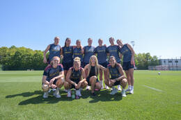 05.08.2026, München, Deutschland. Google Pixel Frauen-Bundesliga: Die FC Bayern Frauen absolvieren auf dem FC Bayern Campus eine Trainingseinheit zur Vorbereitung auf das Testspiel gegen Paris FC. Gruppenfoto