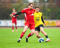 17.10.2026, Mindelheim, Bayern, Deutschland. Kreisliga Allgäu Nord: TSV Mindelheim gegen SV Oberegg. Spielort: Julius-Strohmayer-Stadion. Darius Argintaru (TSV Mindelheim) am Ball, mit dem Ball, in einer Spielszene