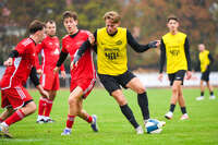 17.10.2026, Mindelheim, Bayern, Deutschland. Kreisliga Allgäu Nord: TSV Mindelheim gegen SV Oberegg. Spielort: Julius-Strohmayer-Stadion. Marc Mörstedt (TSV Mindelheim) am Ball, mit dem Ball, in einer Spielszene