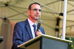 01.08.2026 – Bad Wörishofen, Deutschland: Das Roséweinfest im Hotel Sonnengarten findet zum zweiten Mal statt. Klaus Holetschek (CSU-Politiker, MdL)