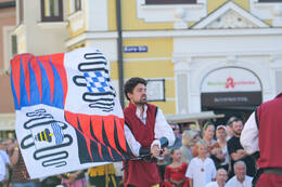27.06.2026, Mindelheim: Am zweiten Tag des Frundsbergfests 2026 verwandelt sich die Mindelheimer Altstadt erneut in eine mittelalterliche Kulisse. Tausende Mitwirkende in historischen Gewändern prägen das traditionsreiche Fest, das zu den größten historischen Stadtfesten Deutschlands zählt.