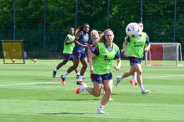 19.08.2026, München, Deutschland. Google Pixel Frauen-Bundesliga: Die FC Bayern Frauen absolvieren auf dem FC Bayern Campus eine Trainingseinheit vor dem Bundesliga-Saisonauftakt gegen den 1. FC Union Berlin. Katharina Naschenweng (FC Bayern Frauen)