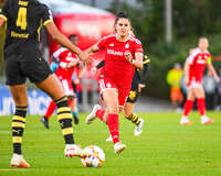 22.09.2026, Unterhaching, Deutschland. UEFA Women's Champions League, 1. Spieltag der Ligaphase: FC Bayern München Frauen gegen Manchester City. UWCL-Auftakt der FC Bayern Frauen und erstes UWCL-Pflichtspiel im neuen Zuhause Sportpark Unterhaching. Jovana Damnjanović (FC Bayern Frauen)