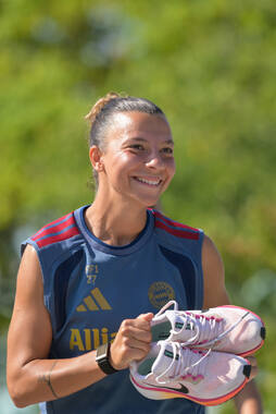 05.08.2026, München, Deutschland. Google Pixel Frauen-Bundesliga: Die FC Bayern Frauen absolvieren auf dem FC Bayern Campus eine Trainingseinheit zur Vorbereitung auf das Testspiel gegen Paris FC. Arianna Caruso (FC Bayern Frauen)