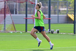 19.08.2026, München, Deutschland. Google Pixel Frauen-Bundesliga: Die FC Bayern Frauen absolvieren auf dem FC Bayern Campus eine Trainingseinheit vor dem Bundesliga-Saisonauftakt gegen den 1. FC Union Berlin. Giulia Gwinn (FC Bayern Frauen)