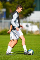 03.10.2026, Mindelheim, Deutschland. Kreisliga Allgäu Nord: TSV Mindelheim gegen (SG) Sontheim/Westerheim. Spielort: Julius-Strohmayer Stadion. Darius Argintaru (TSV Mindelheim) am Ball, mit dem Ball, in einer Spielszene