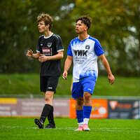 11.10.2026, Bad Wörishofen, Bayern, Deutschland. U19 (A-Jun.) Kreisklasse Allgäu – Nord: FC Bad Wörishofen U19 gegen JFG Wertachtal U19. Spielort: Stadion Unteres Hart. Saison 2026/2027. Fabio Hellwagner (FC Bad Wörishofen) nachdenklich, ernst, fokussiert