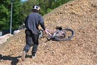 Mindelheim, Deutschland – 23.05.2026: Eröffnung der neuen BikeArea auf der Schwabenwiese in Mindelheim. Die von Schanzenwerk gestaltete und gebaute Anlage umfasst Pumptrack-, Flowline- und Jumpline-Elemente für Kinder, Jugendliche und Erwachsene.