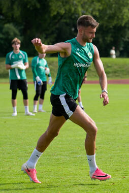 16.07.2026, Bad Wörishofen, Deutschland, 2. Bundesliga, Saison 2026/2027, Der SpVgg Greuther Fürth startet mit der zweiten Trainingseinheit in sein Sommertrainingslager in Bad Wörishofen (Unterallgäu). Der Verein bereitet sich dort auf die Saison 2026/2027 vor. Felix Higl (SpVgg Greuther Fürth)