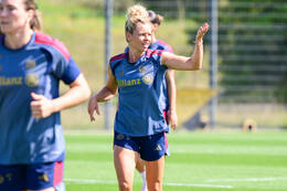 19.08.2026, München, Deutschland. Google Pixel Frauen-Bundesliga: Die FC Bayern Frauen absolvieren auf dem FC Bayern Campus eine Trainingseinheit vor dem Bundesliga-Saisonauftakt gegen den 1. FC Union Berlin. Linda Dallmann (FC Bayern Frauen)