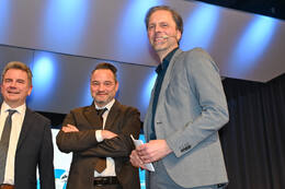 Podiumsdiskussion zur Bürgermeisterwahl in Bad Wörishofen im Kursaal. Die Bürgermeisterkandidaten Daniel Pflügl, Stefan Welzel und Paul Gruschka stellten sich den Fragen von Moderation und Publikum.