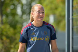 05.08.2026, München, Deutschland. Google Pixel Frauen-Bundesliga: Die FC Bayern Frauen absolvieren auf dem FC Bayern Campus eine Trainingseinheit zur Vorbereitung auf das Testspiel gegen Paris FC. Magdalena Eriksson (FC Bayern Frauen)