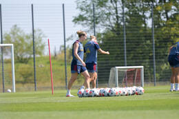 05.08.2026, München, Deutschland. Google Pixel Frauen-Bundesliga: Die FC Bayern Frauen absolvieren auf dem FC Bayern Campus eine Trainingseinheit zur Vorbereitung auf das Testspiel gegen Paris FC. Alara Sehitler (FC Bayern Frauen)
