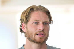 02.07.2026, Bad Wörishofen, Deutschland. Der FC Vaduz absolviert am vierten und vorletzten Tag seines Sommertrainingslagers Medientermine im Parkhotel Bad Wörishofen. Spieler, Trainer und insbesondere die Neuzugänge stehen für Interviews und Gespräche im Rahmen der Vorbereitung auf die Saison 2026/2027 der Swiss Football League (SFL) zur Verfügung. Nicolas Hasler (FC Vaduz)