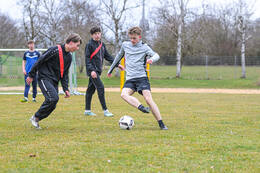 Bad Wörishofen, Deutschland – Vorbereitungstraining für das Schulderby 2026 zwischen der Wirtschaftsschule Bad Wörishofen und dem Josef-Bernhard-Gymnasium Türkheim auf dem Gelände der Wirtschaftsschule in Bad Wörishofen. Das Spiel ist für Mai 2026 geplant.